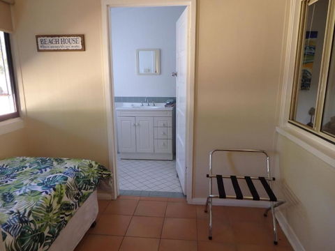 Lazy Lobster Holiday Units & Chalets - Accommodation Sunshine Coast 2