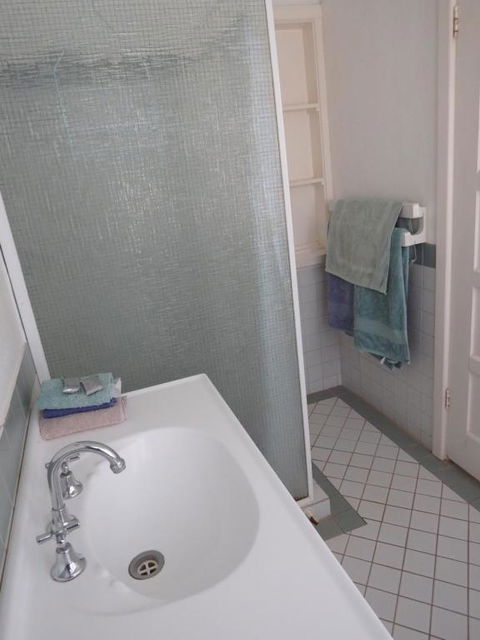 Lazy Lobster Holiday Units & Chalets - Accommodation Sunshine Coast 3