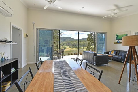 Valle Laguna - Accommodation Sunshine Coast 2