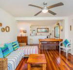 Pacifica 2 Opposite the beach at Brooms Head - Accommodation Sunshine Coast