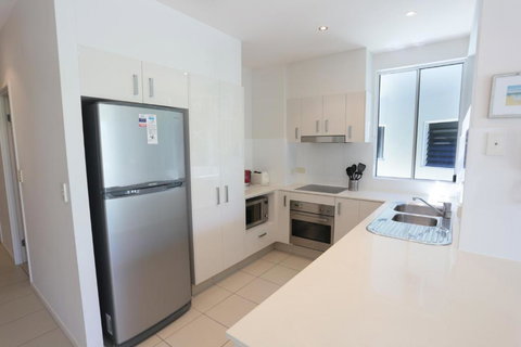 Delightful Family Apartment In Modern Complex - Accommodation Sunshine Coast 2