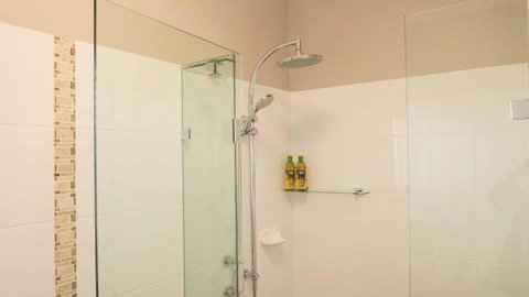 Rezare House Bed & Breakfast - Accommodation Sunshine Coast 2