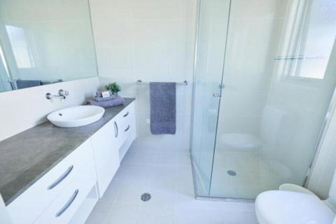 Alpine Air - Accommodation Sunshine Coast 5