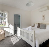 Magnetic Cottage circa 1850s - Accommodation Sunshine Coast