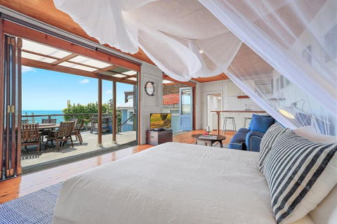 Sail On In Boatshed - Accommodation Sunshine Coast 6