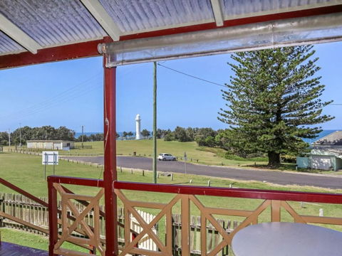 Yamba Pilot Cottage 1 Pets Welcome Close To Beach - Accommodation Sunshine Coast 1