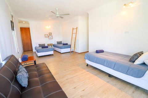 Ripples By The Sea - Accommodation Sunshine Coast 1