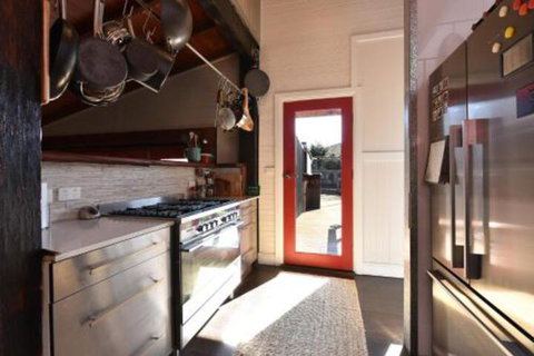 Millfield Eco Lodge With Views & Inside / Outside Hangouts - Accommodation Sunshine Coast 1
