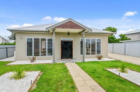Zaahira House - Accommodation Sunshine Coast 1