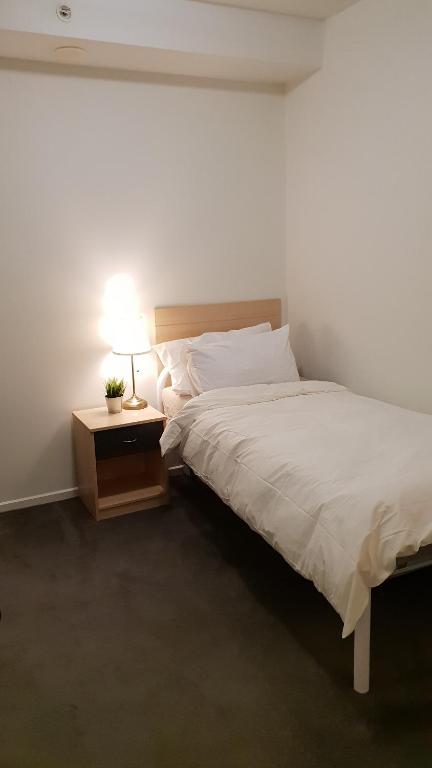 2 Bedrooms CBD FREE Tram Apartment (Melb Central China Town Queen Victoria Market Melbourne University RMIT Etc) - Accommodation Sunshine Coast 5