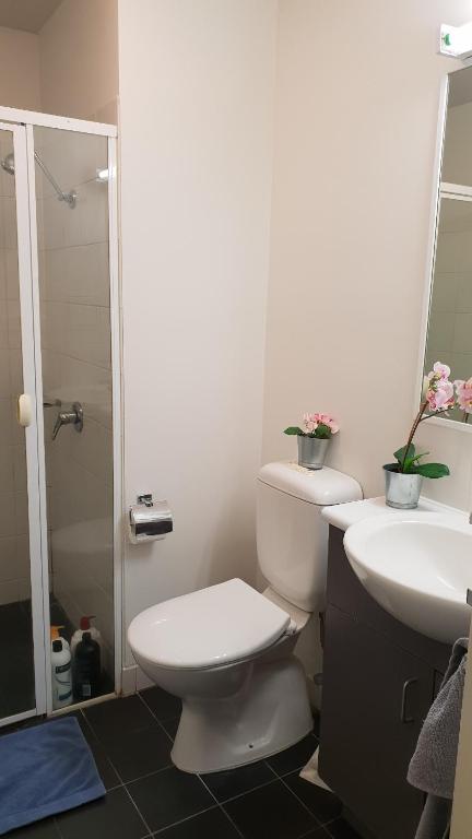 2 Bedrooms CBD FREE Tram Apartment (Melb Central China Town Queen Victoria Market Melbourne University RMIT Etc) - Accommodation Sunshine Coast 6