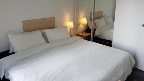 2 Bedrooms CBD FREE Tram Apartment (Melb Central China Town Queen Victoria Market Melbourne University RMIT Etc) - Accommodation Sunshine Coast 3
