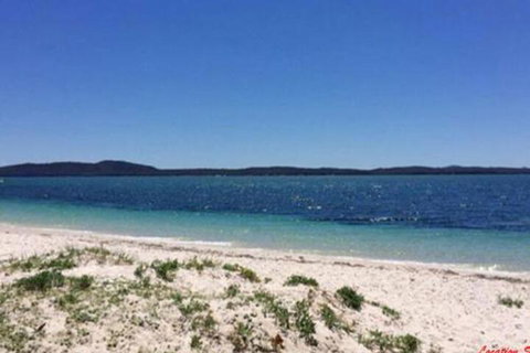 Aislinn 3 / 273 Corrie Parade Air Con Water Views BBQ - Accommodation Sunshine Coast 7