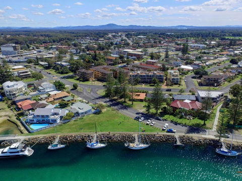 Anchorage 7 Beautifully Renovated Close To Rockpool - Accommodation Sunshine Coast 2