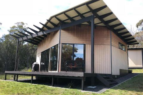 BAY Of FIRES ECO HUT Off Grid Experience At Binalong Bay - Accommodation Sunshine Coast 2