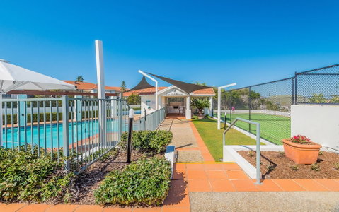 Angourie Blue Unit 2 - Accommodation Sunshine Coast 2