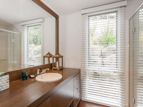 SUNRISE At BREAKERS Townhouse Close To Town - Accommodation Sunshine Coast 5