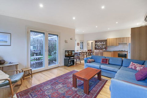 Plovers Rest - Accommodation Sunshine Coast 7