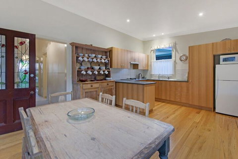 Plovers Rest - Accommodation Sunshine Coast 3