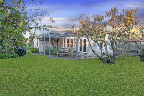 Plovers Rest - Accommodation Sunshine Coast 2