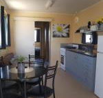 Rocks Retreat Cabin 3 Lobster - Accommodation Sunshine Coast