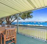 Sunset Beach House Soldiers Point Sleeps 9 - Accommodation Sunshine Coast