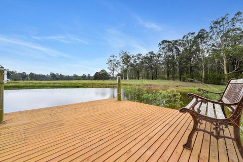 Nulkaba Escape Super Central Walk To Zoo Short Drive To Potters + Wineries - Accommodation Sunshine Coast 2