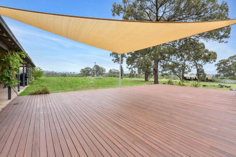 Nulkaba Escape Super Central Walk To Zoo Short Drive To Potters + Wineries - Accommodation Sunshine Coast 4