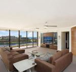 Seascape Apartments Unit 1201A Luxury apartment with views of the Gold Coast  Hinterland - Accommodation Sunshine Coast
