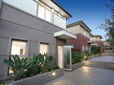 Kew Luxurious Townhouse - Accommodation Sunshine Coast 1