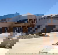 the Anchorage by the Lake - Accommodation Sunshine Coast