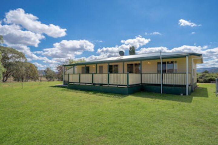 Crookwell NSW Accommodation Sunshine Coast