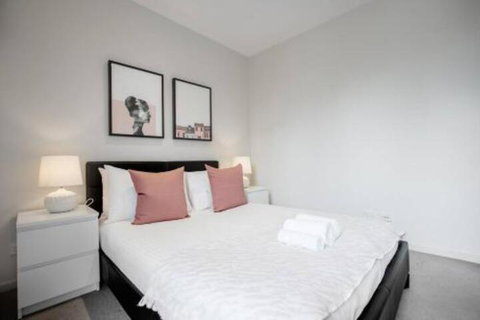 67RoseBellLv35at1bd1bthFree TramGarden - Accommodation Sunshine Coast 2