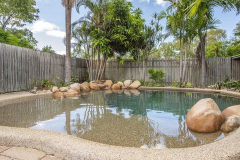 Sail Rock Apartment 1 - Accommodation Sunshine Coast 1