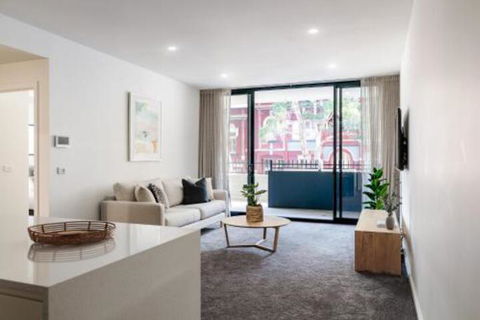 Contemporary Apartment In Newcastle CBD - Accommodation Sunshine Coast 0