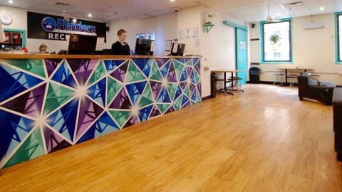 Flinders Backpackers - Accommodation Sunshine Coast 2