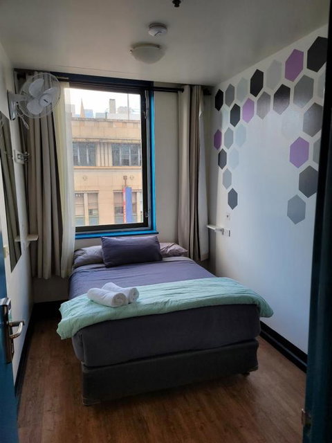 Flinders Backpackers - Accommodation Sunshine Coast 6