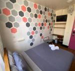 Flinders Backpackers - Accommodation Sunshine Coast