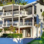 BEACHSIDE MANOR Walk To The Beach - Accommodation Sunshine Coast 0