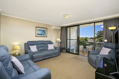 HAMP1 Bright Apartment In Cremorne - Accommodation Sunshine Coast 0