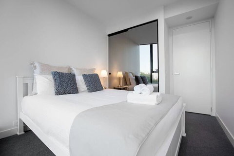 Sumptuous Incredible Cozy 2 Bed Near Cbd - Accommodation Sunshine Coast 4
