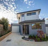 Trendy Sweet Home In Blackburn South - Accommodation Sunshine Coast