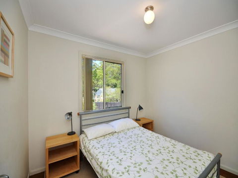 Coastal Cottage - Accommodation Sunshine Coast 2