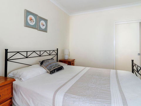 Beach Front Bliss - Accommodation Sunshine Coast 4