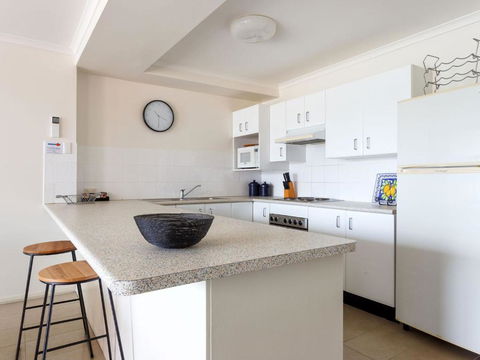 Seachange Apartment 1 - Accommodation Sunshine Coast 4