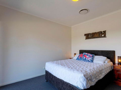Seachange Apartment 2 - Accommodation Sunshine Coast 3