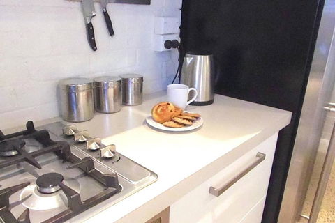 YSG The Edward Townhouse 157 Steps To Town - Accommodation Sunshine Coast 1