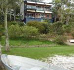 Green Point Lakehouse - Accommodation Sunshine Coast