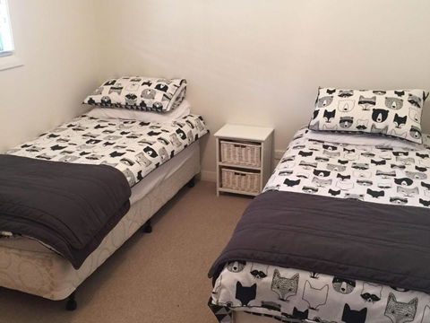 Pelican Palms - Accommodation Sunshine Coast 2