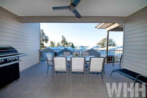 Adelphi Views On Luton Woodlands - Accommodation Sunshine Coast 6